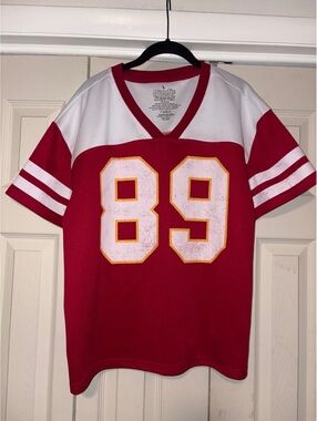 Goodie Two Sleeves Kansas City Chiefs 89 Jersey Shirt Distressed NFL Football L